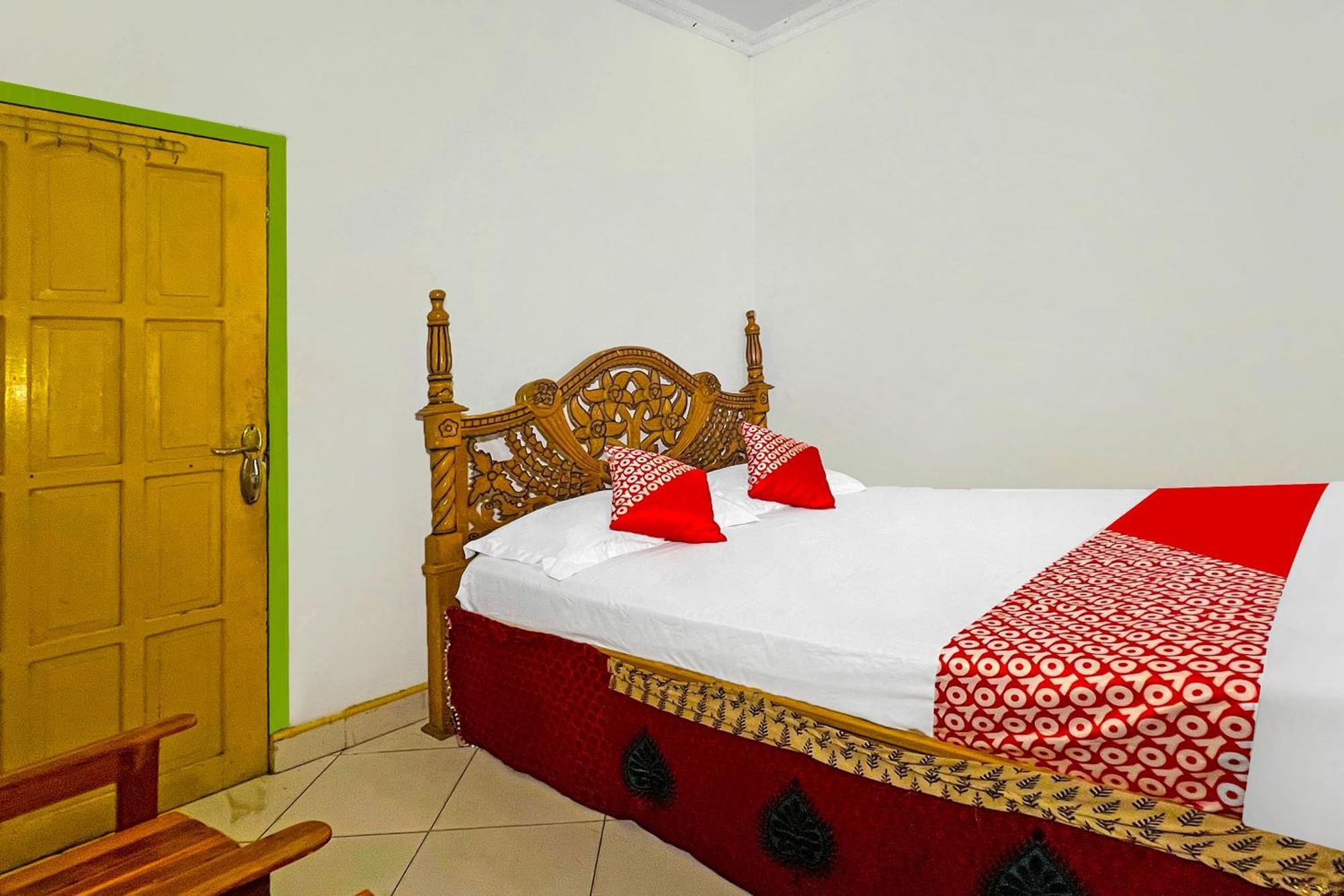 Oyo 92326 Hotel Melati Bm Pangkep Maros Exterior foto